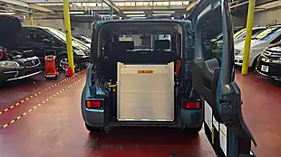 Used 2011 Nissan Cube Mobility Ramp Green - Interior and Exterior details 5