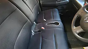 Used 2011 Nissan Cube Mobility Ramp Green - Interior and Exterior details 8