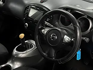 Used 2011 Nissan Juke Acenta Orange - Interior and Exterior details 11