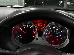 Used 2011 Nissan Juke Acenta Orange - Interior and Exterior details 14