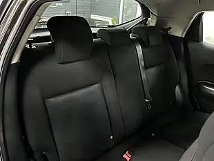 Used 2011 Nissan Juke Acenta Orange - Interior and Exterior details 17