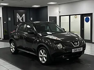 Used 2011 Nissan Juke Acenta Orange - Interior and Exterior details 2