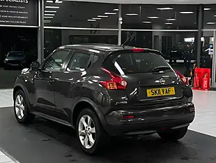 Used 2011 Nissan Juke Acenta Orange - Interior and Exterior details 7