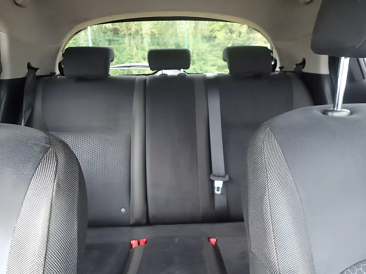 Used 2011 Nissan Juke Acenta Premium Black - Interior and Exterior details 12