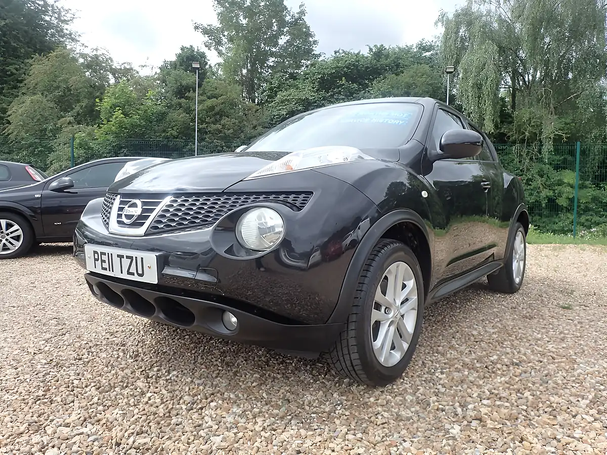 Used 2011 Nissan Juke Acenta Premium Black - Interior and Exterior details 4