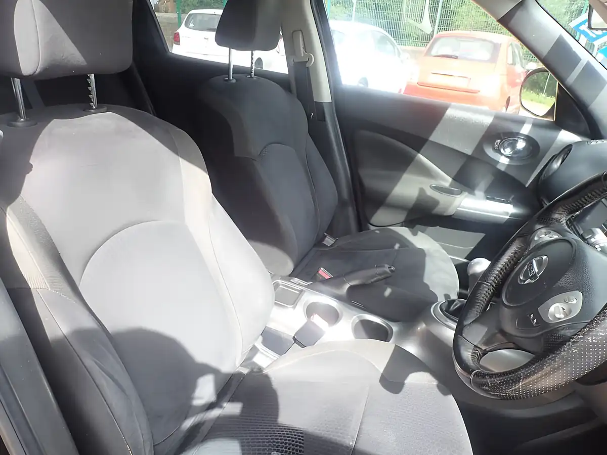 Used 2011 Nissan Juke Acenta Premium Black - Interior and Exterior details 6