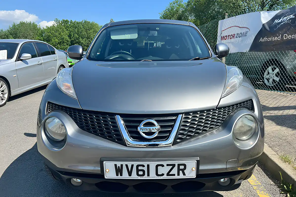 Used 2011 Nissan Juke Acenta Premium Grey - Interior and Exterior details 2