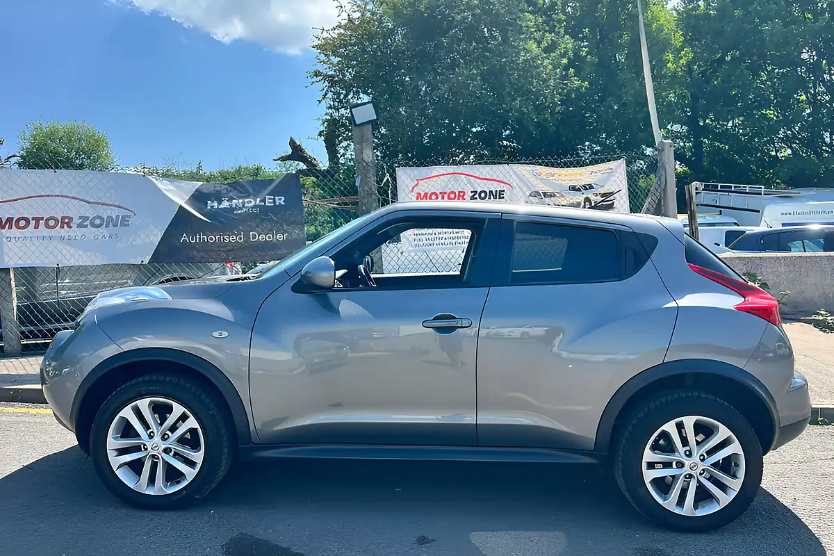 Used 2011 Nissan Juke Acenta Premium Grey - Interior and Exterior details 5