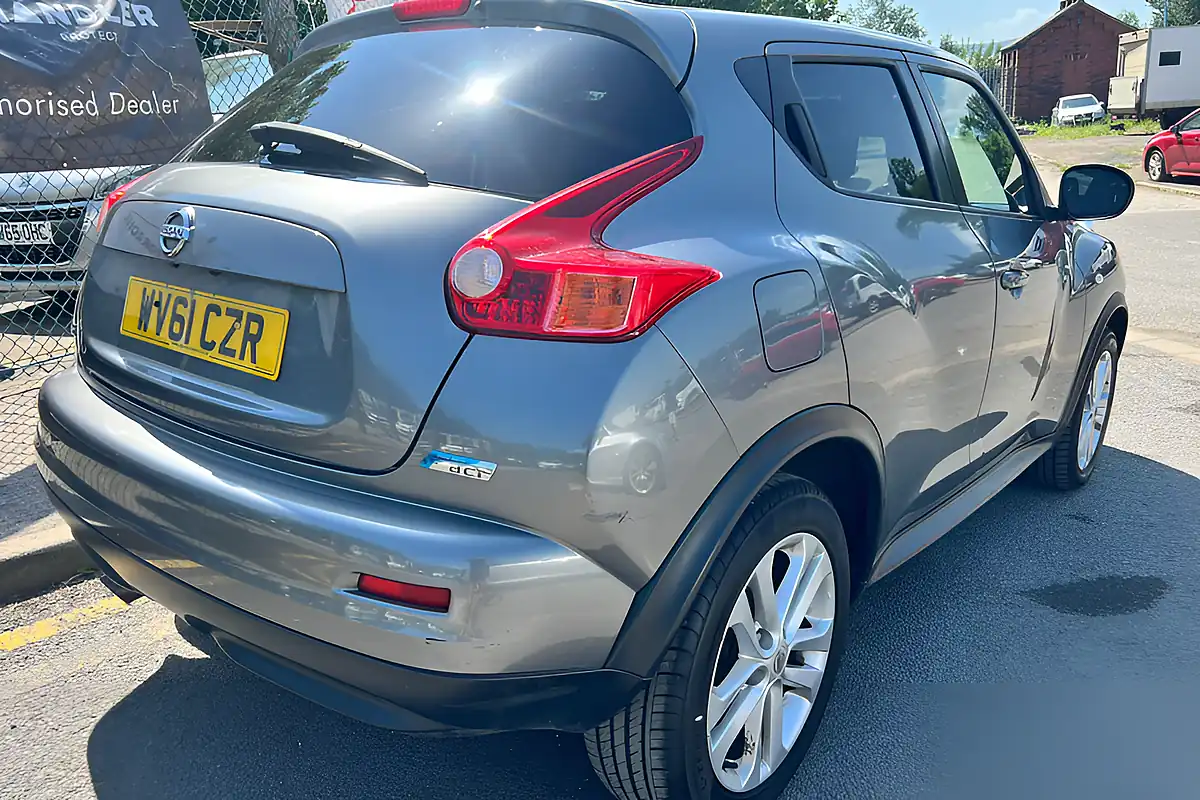 Used 2011 Nissan Juke Acenta Premium Grey - Interior and Exterior details 8