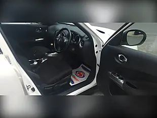 Used 2011 Nissan Juke Acenta Premium White - Interior and Exterior details 11