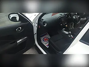 Used 2011 Nissan Juke Acenta Premium White - Interior and Exterior details 14