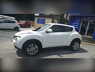 Used 2011 Nissan Juke Acenta Premium White - Interior and Exterior details 2