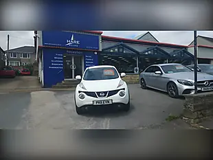 Used 2011 Nissan Juke Acenta Premium White - Interior and Exterior details 4