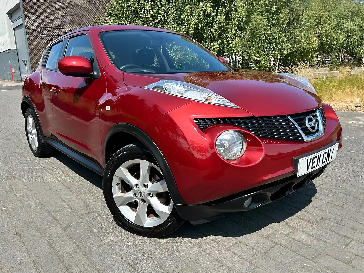 Used 2011 Nissan Juke Acenta Red - Front View