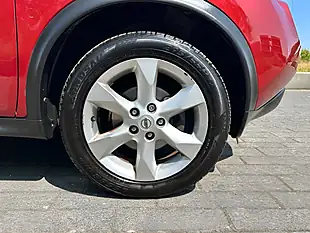 Used 2011 Nissan Juke Acenta Red - Interior and Exterior details 2