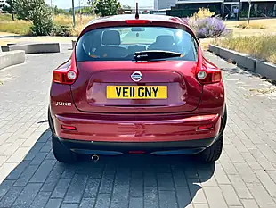 Used 2011 Nissan Juke Acenta Red - Interior and Exterior details 9