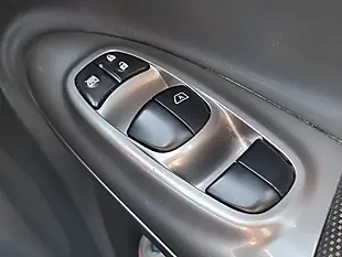 Used 2011 Nissan Juke Acenta Silver - Interior and Exterior details 20