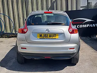 Used 2011 Nissan Juke Acenta Silver - Interior and Exterior details 7