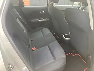 Used 2011 Nissan Juke Acenta Silver - Interior and Exterior details 10