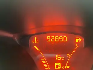 Used 2011 Nissan Juke Acenta Silver - Interior and Exterior details 16