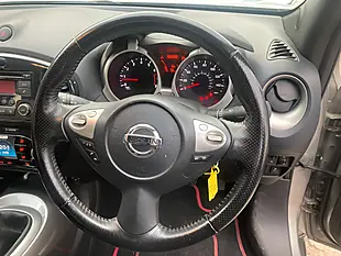 Used 2011 Nissan Juke Acenta Silver - Interior and Exterior details 18