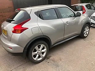 Used 2011 Nissan Juke Acenta Silver - Interior and Exterior details 6