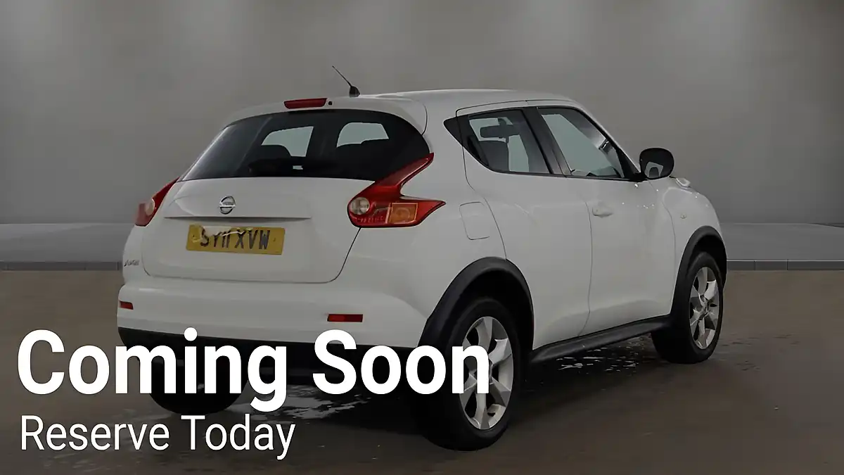 Used 2011 Nissan Juke Acenta White - Interior and Exterior details 10