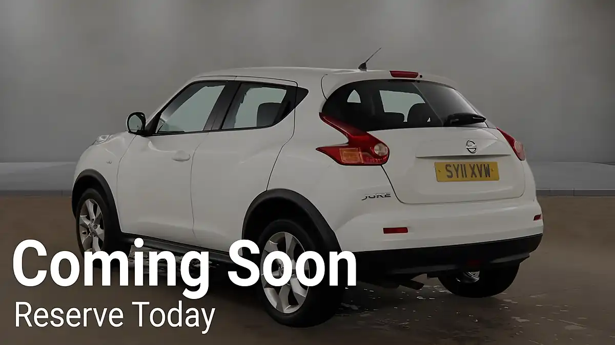Used 2011 Nissan Juke Acenta White - Interior and Exterior details 9