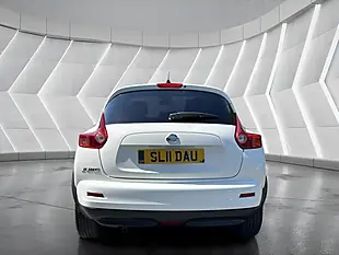 Used 2011 Nissan Juke Acenta White - Interior and Exterior details 8
