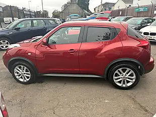 Used 2011 Nissan Juke Tekna Red - Interior and Exterior details 6