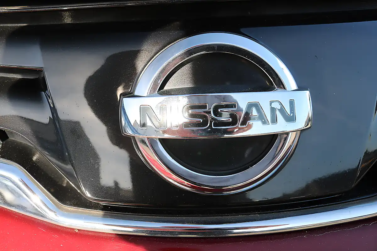 Used 2011 Nissan Note Acenta Red - Interior and Exterior details 5