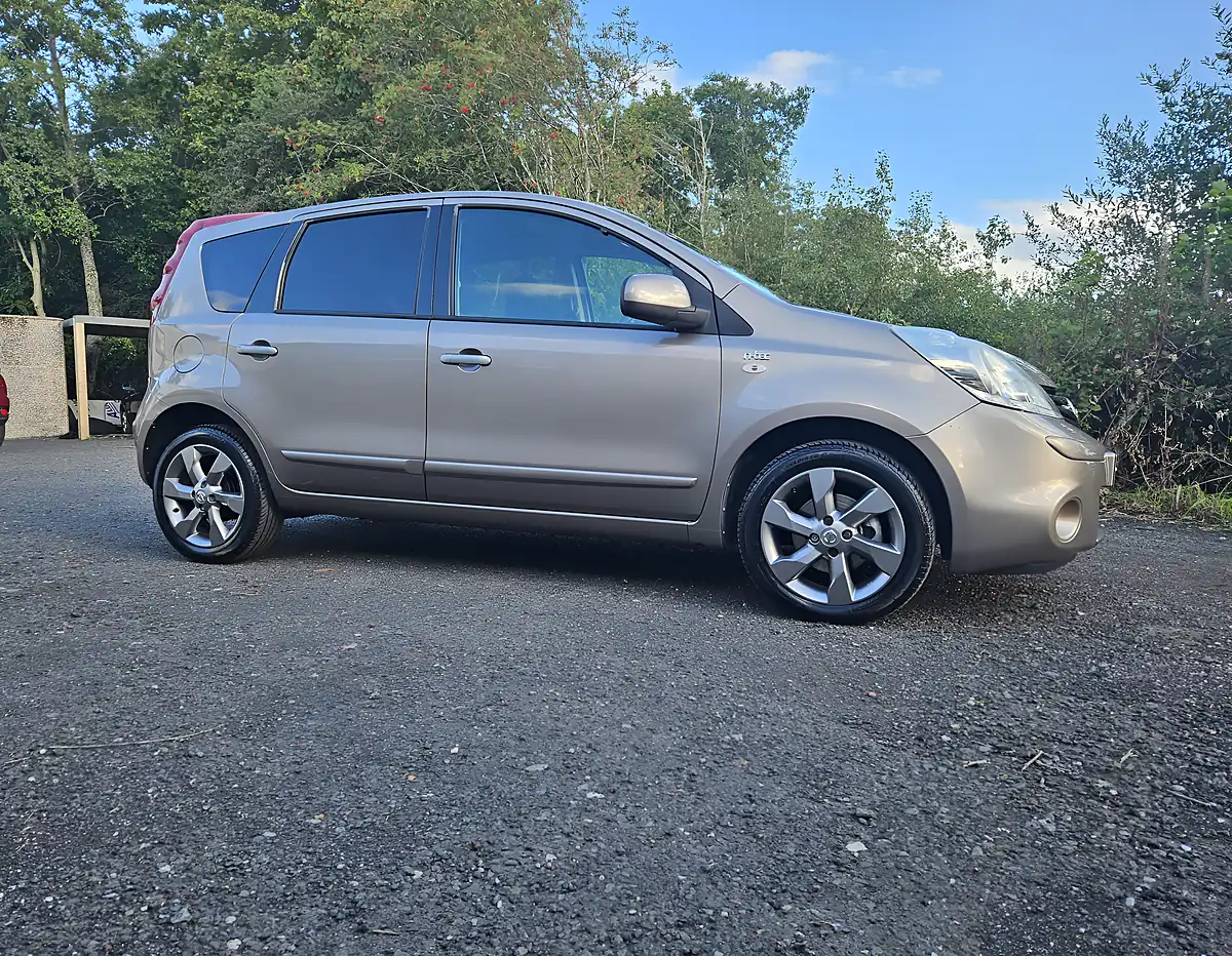 Used 2011 Nissan Note N-Tec Beige - Front View