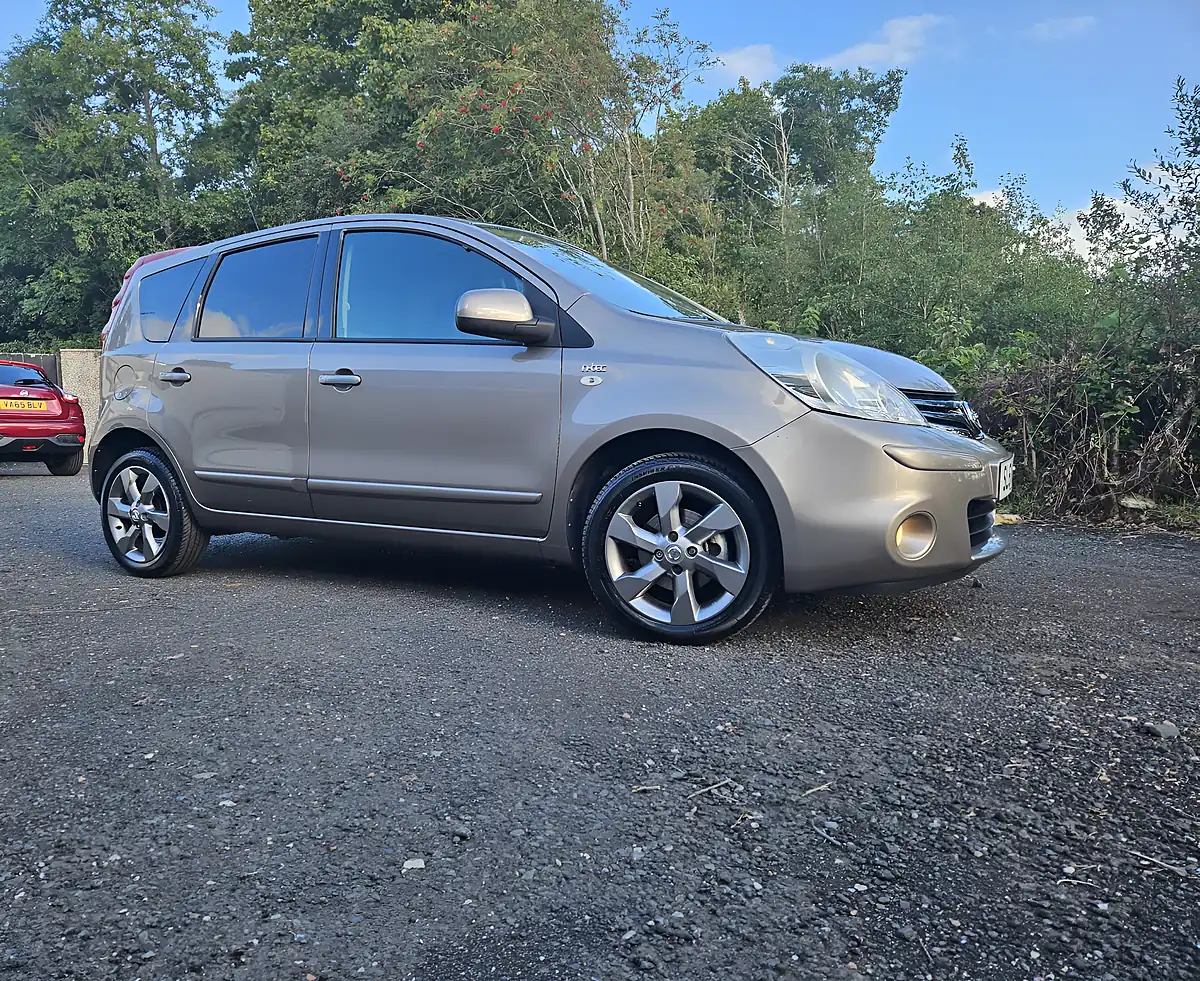 Used 2011 Nissan Note N-Tec Beige - Interior and Exterior details 4