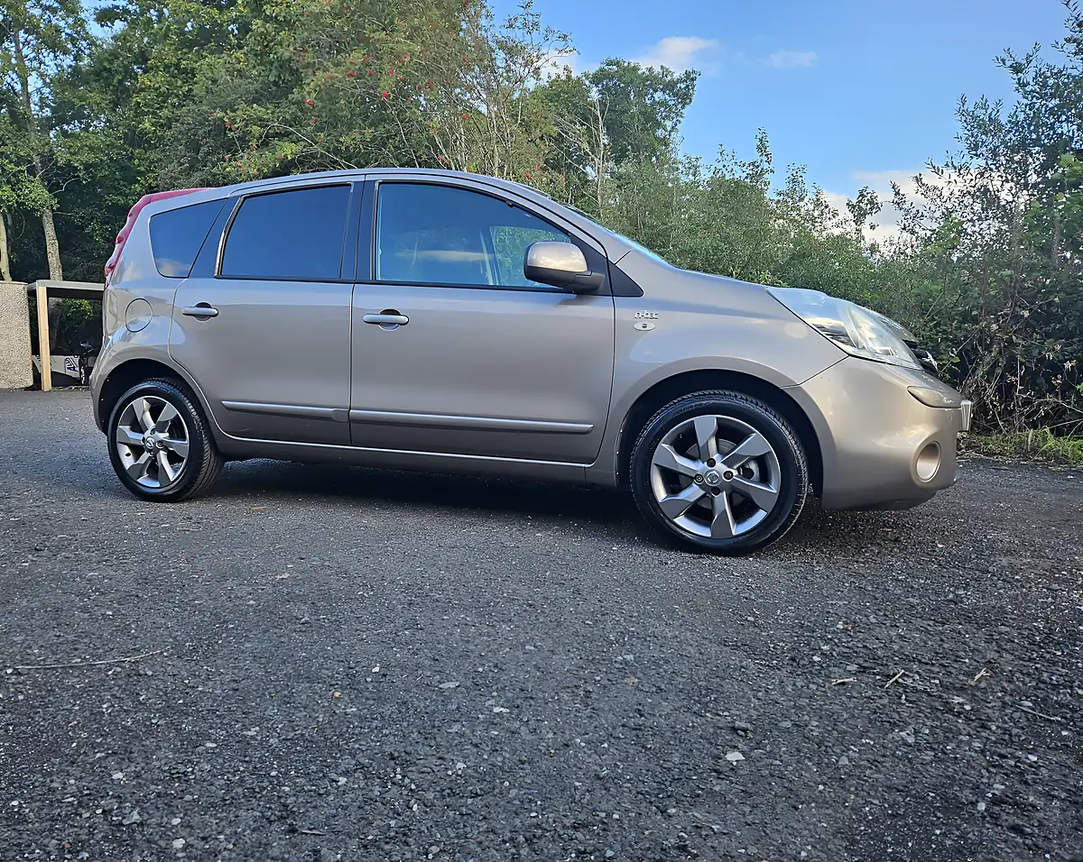 Used 2011 Nissan Note N-Tec Beige - Interior and Exterior details 5
