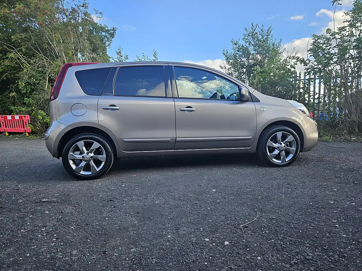 Used 2011 Nissan Note N-Tec Beige - Interior and Exterior details 6