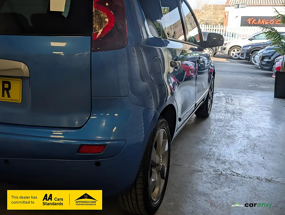 Used 2011 Nissan Note N-Tec Blue - Interior and Exterior details 10
