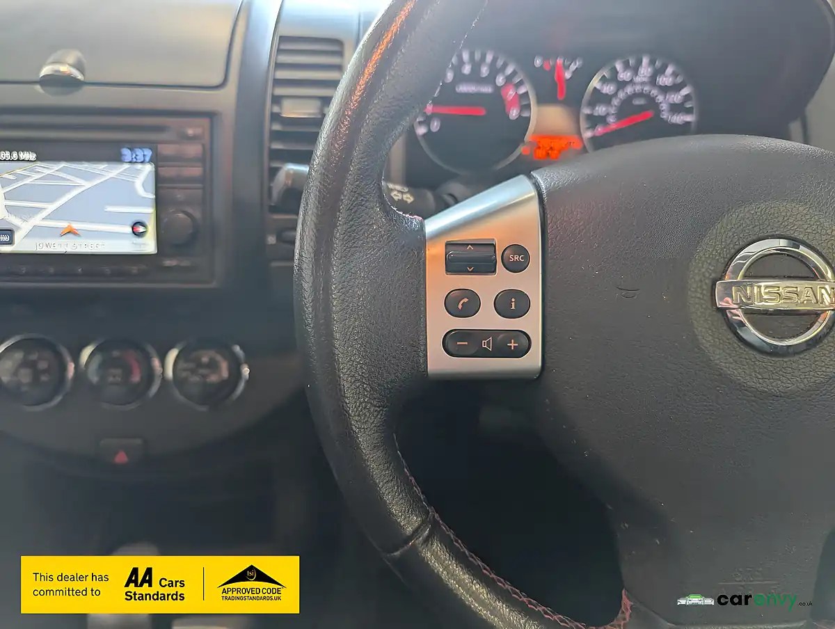 Used 2011 Nissan Note N-Tec Blue - Interior and Exterior details 15