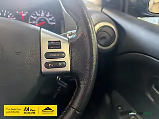 Used 2011 Nissan Note N-Tec Blue - Interior and Exterior details 16