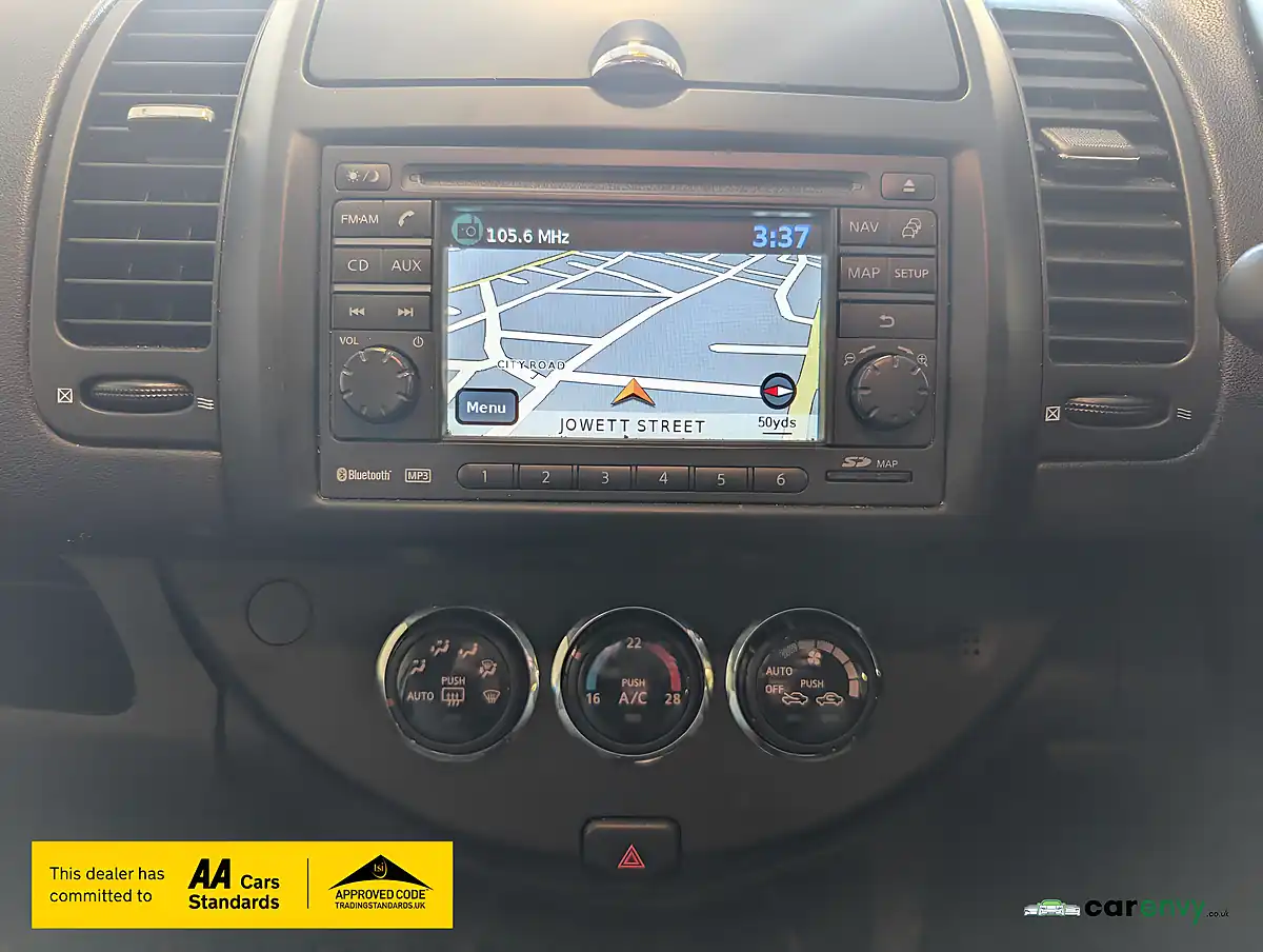 Used 2011 Nissan Note N-Tec Blue - Interior and Exterior details 17