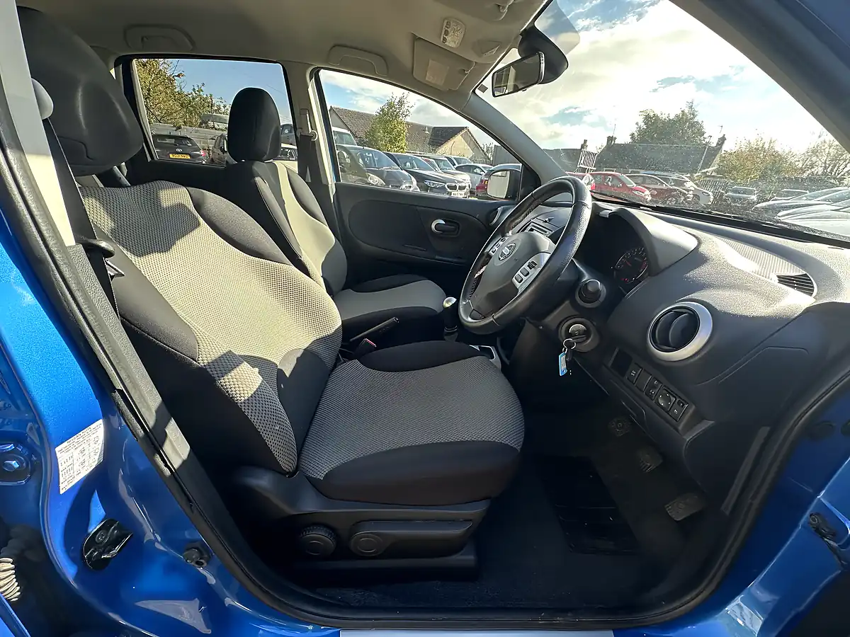 Used 2011 Nissan Note N-Tec Blue - Interior and Exterior details 16