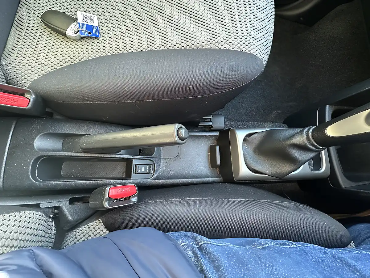 Used 2011 Nissan Note N-Tec Blue - Interior and Exterior details 19