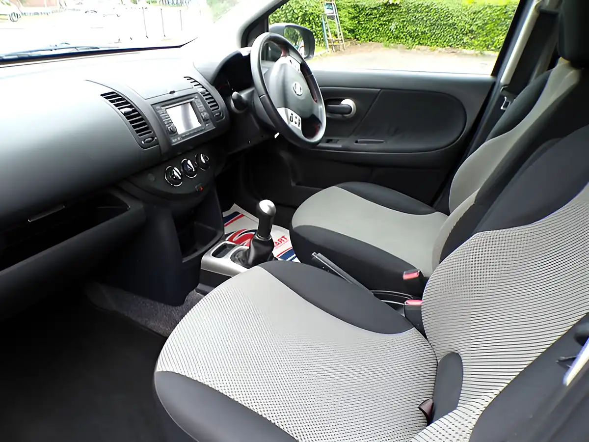 Used 2011 Nissan Note N-Tec Grey - Interior and Exterior details 10