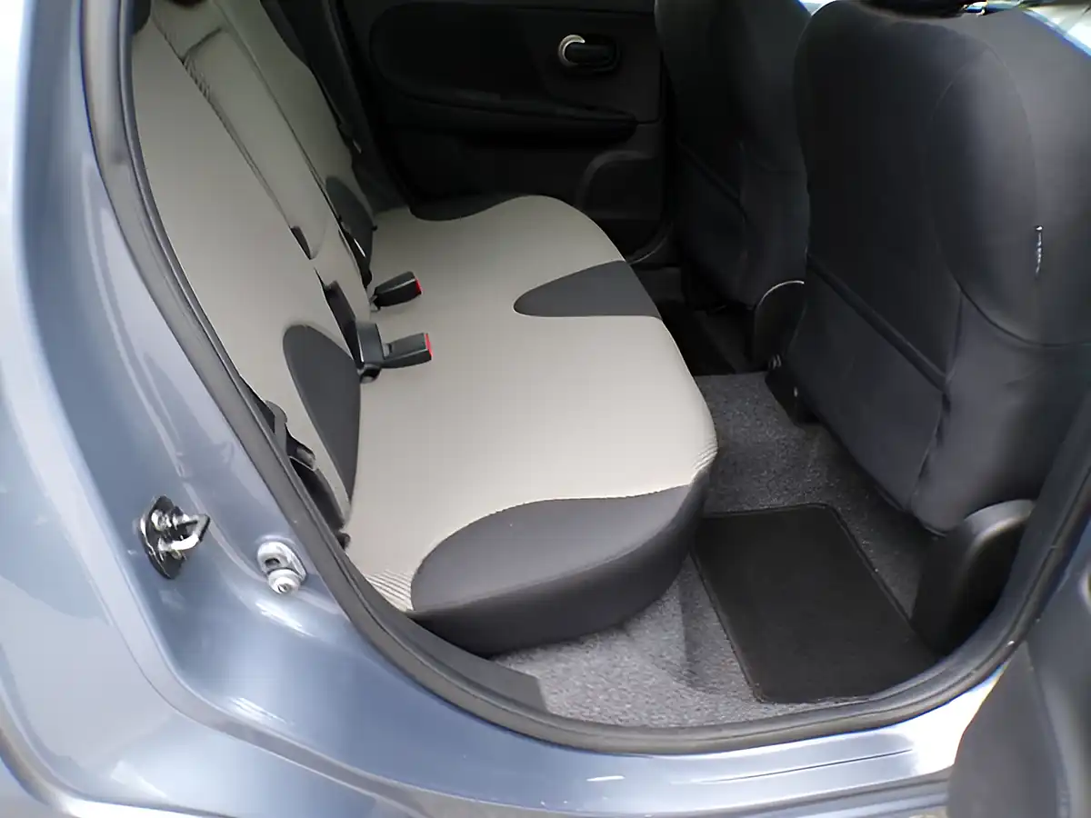 Used 2011 Nissan Note N-Tec Grey - Interior and Exterior details 13
