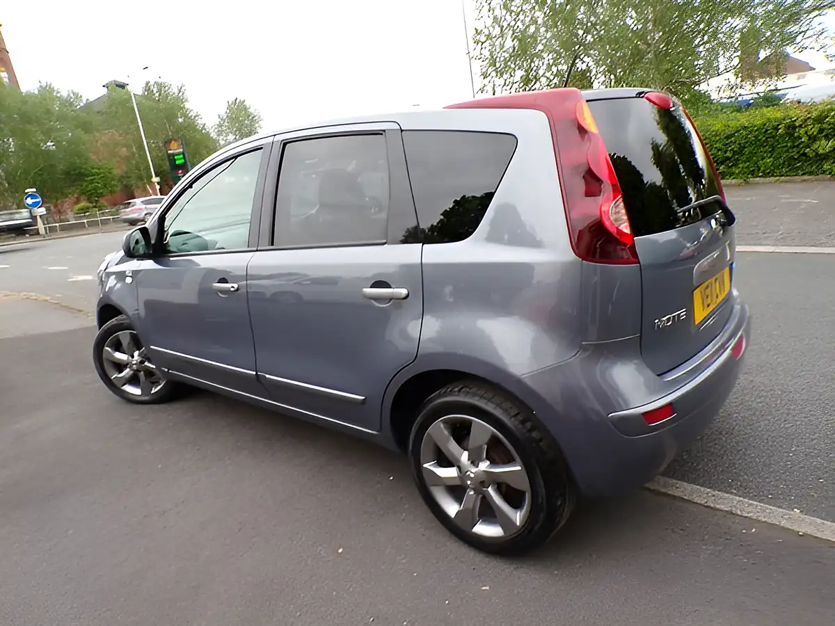 Used 2011 Nissan Note N-Tec Grey - Interior and Exterior details 2