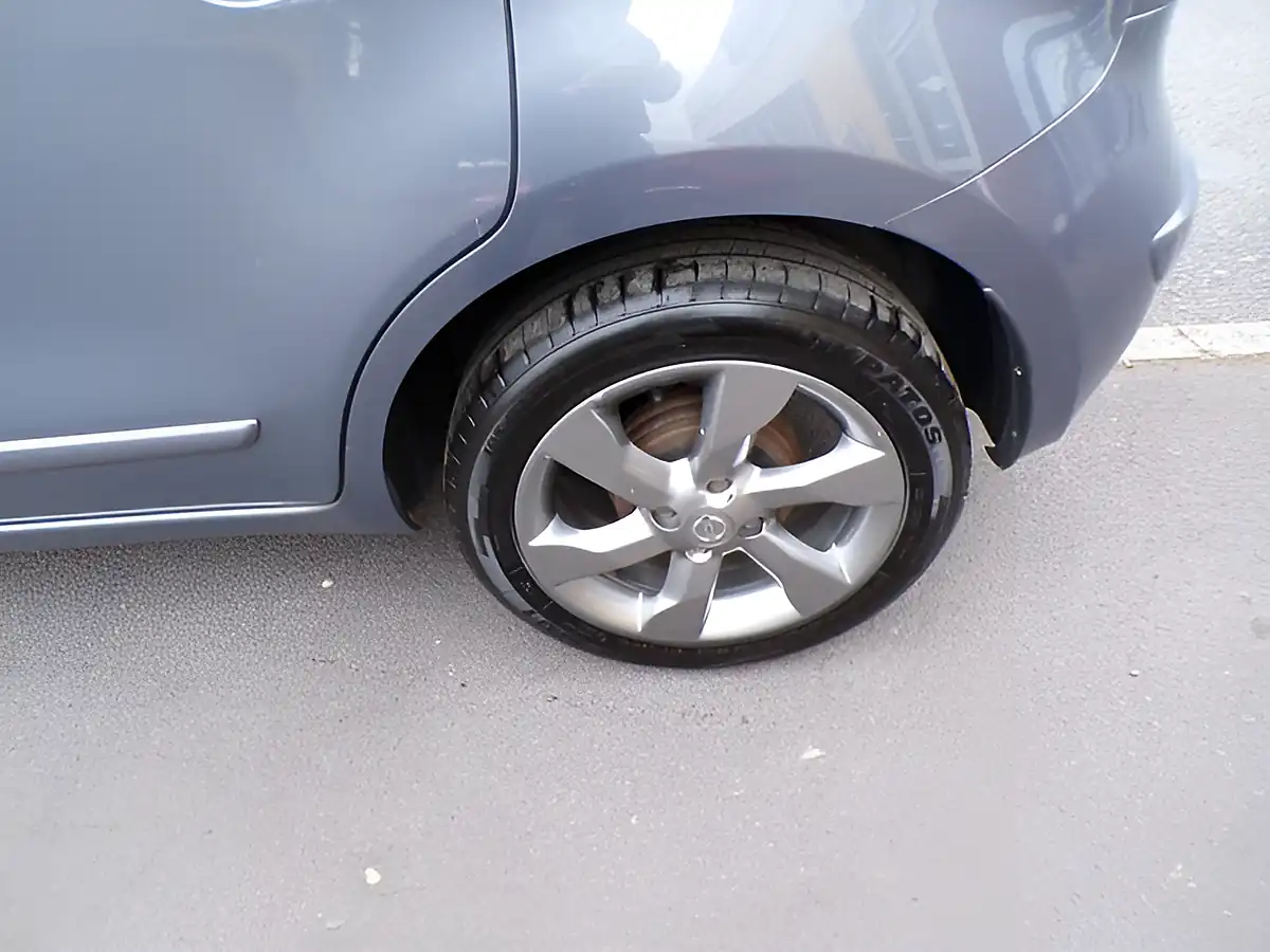 Used 2011 Nissan Note N-Tec Grey - Interior and Exterior details 20