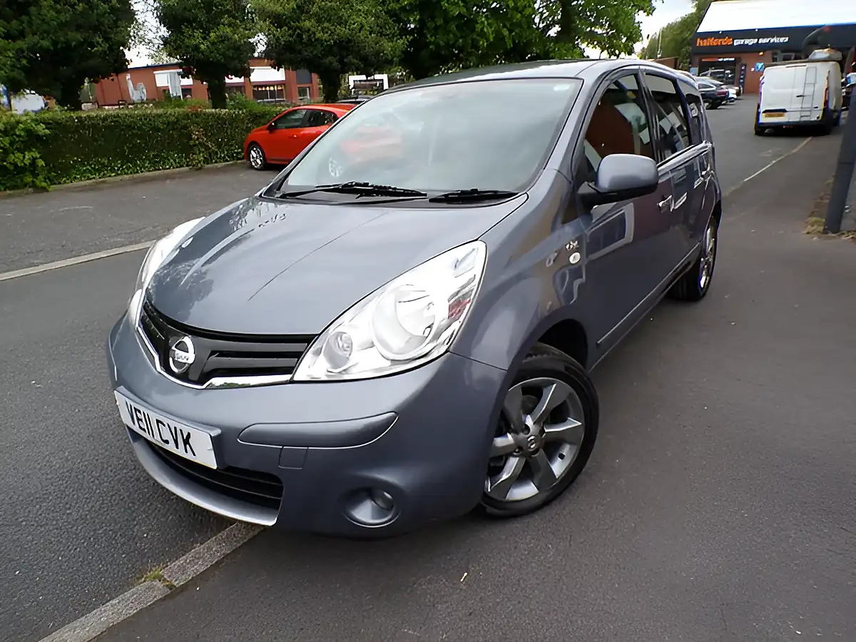 Used 2011 Nissan Note N-Tec Grey - Interior and Exterior details 3