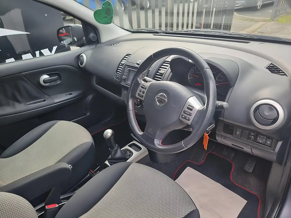 Used 2011 Nissan Note N-Tec Grey - Interior and Exterior details 11