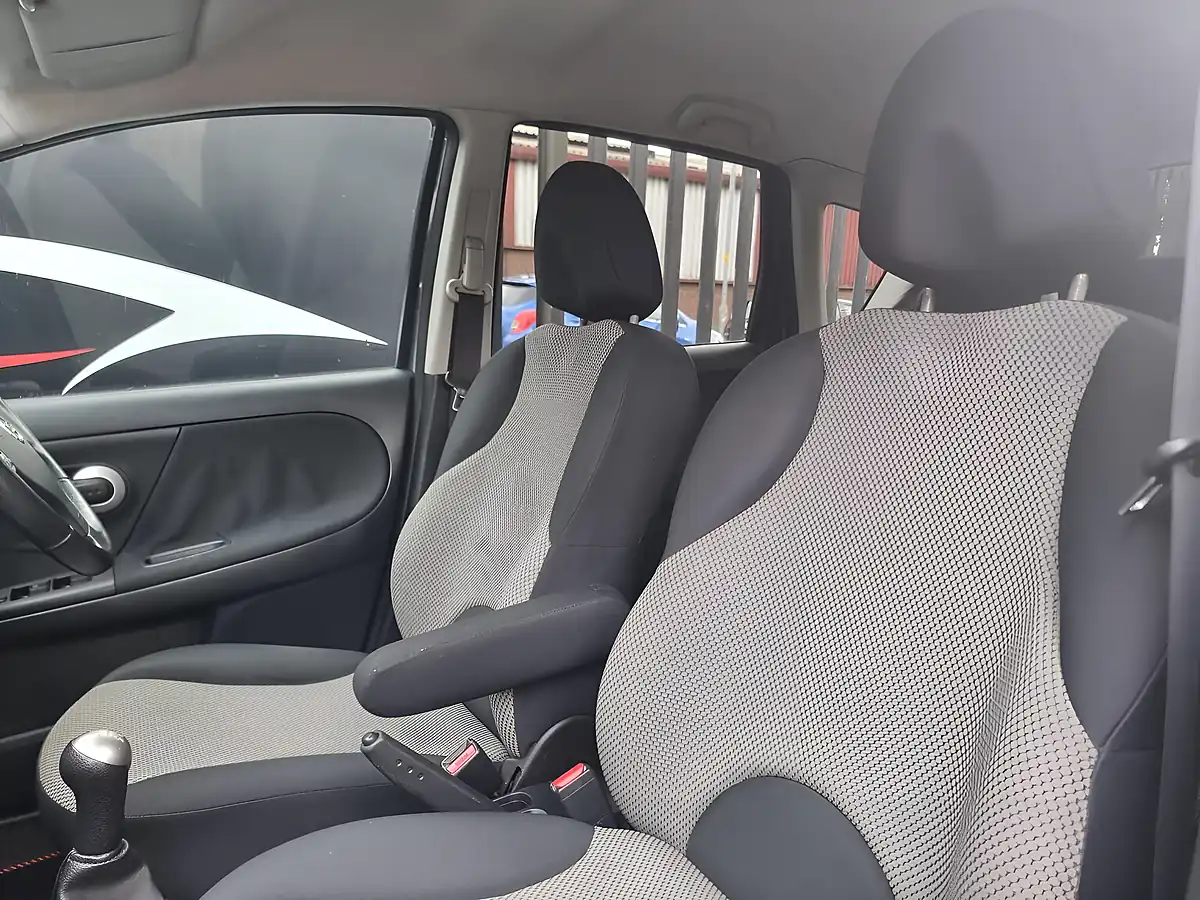 Used 2011 Nissan Note N-Tec Grey - Interior and Exterior details 15