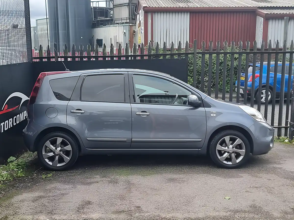 Used 2011 Nissan Note N-Tec Grey - Interior and Exterior details 5