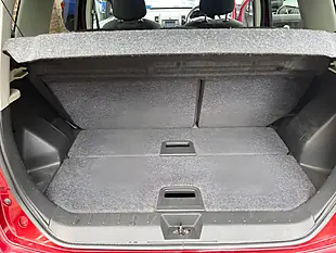 Used 2011 Nissan Note N-Tec Red - Interior and Exterior details 12